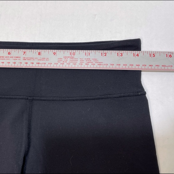 Lululemon Crop Leggings Ruffle Panels Capri Yoga Black Pants Women’s Size 8. - Picture 6 of 8